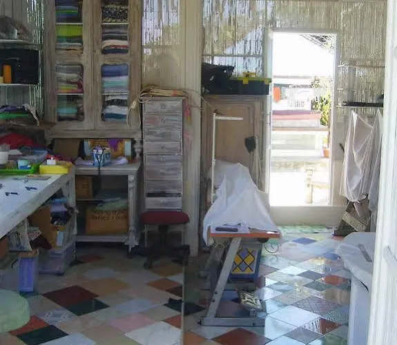 Privatunterkunft Shady Grove Healing Centre & W House Rules Please Read Before